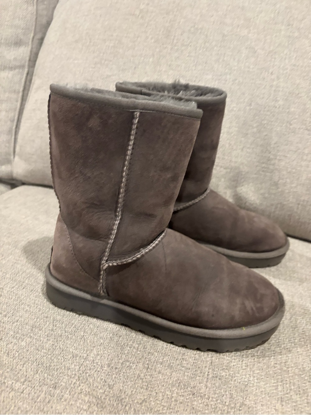 Uggs Classic Short II, size 6 - gray